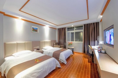 為什么速8酒店加盟品牌結(jié)合遠(yuǎn)程健康管理服務(wù)成為投資者首選？